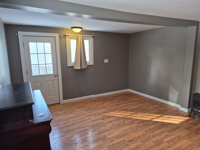 62 Young Street, Newport City, VT 05855