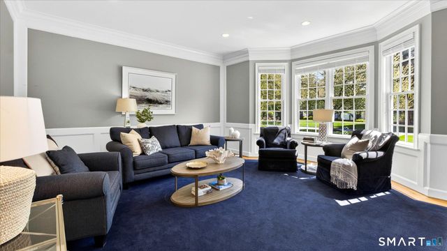 22 Joshua Drive, Simsbury, CT 06092