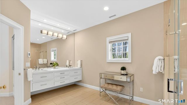 22 Joshua Drive, Simsbury, CT 06092
