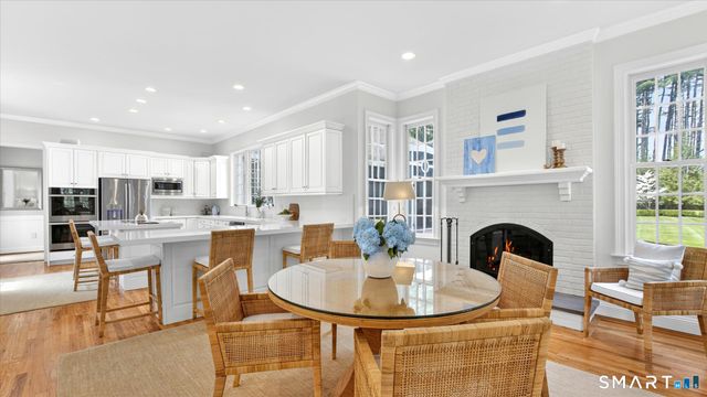 22 Joshua Drive, Simsbury, CT 06092