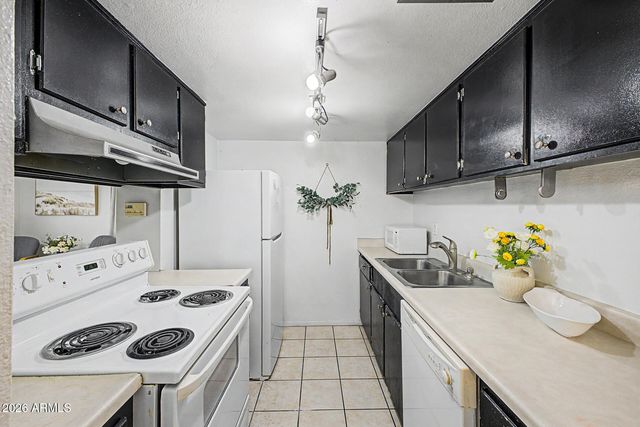 14221 N 54TH Drive, Glendale, AZ 85306