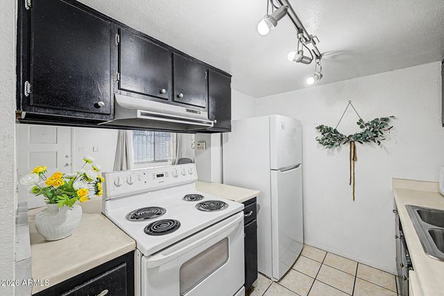 14221 N 54TH Drive, Glendale, AZ 85306