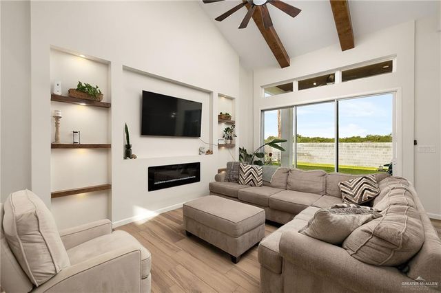 905 W Buxton Avenue, Edinburg, TX 78541