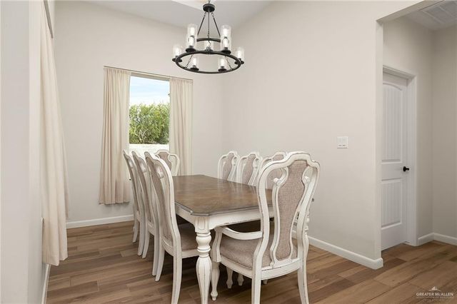 905 W Buxton Avenue, Edinburg, TX 78541