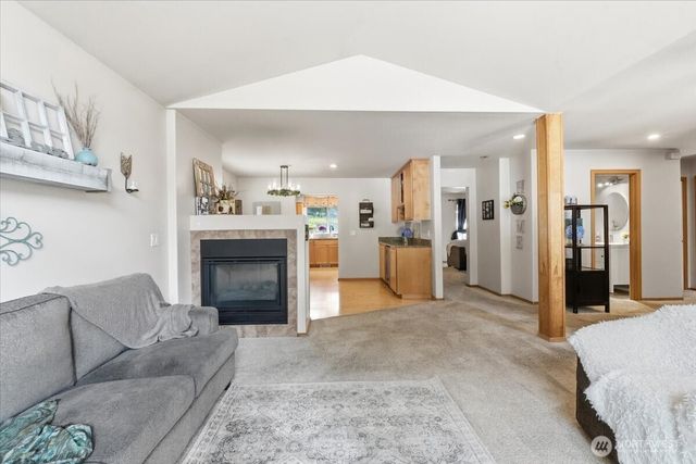 310 Fife Way, Milton, WA 98354