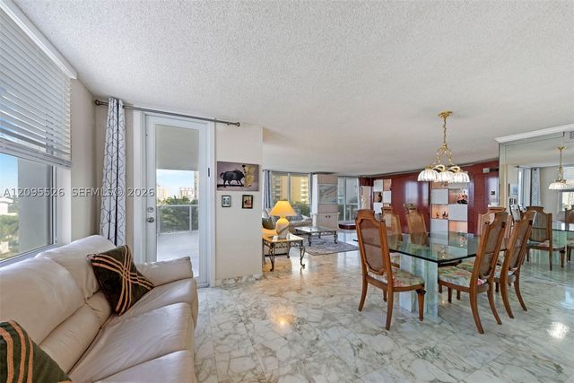 2751 S Ocean Dr 501N, Hollywood, FL 33019