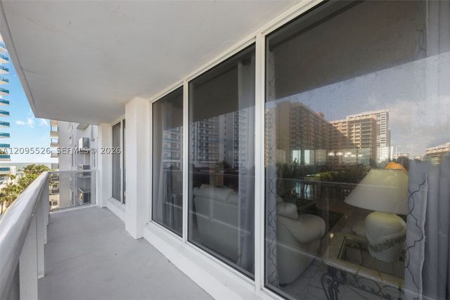 2751 S Ocean Dr 501N, Hollywood, FL 33019