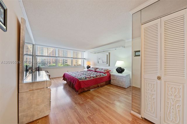 2751 S Ocean Dr 501N, Hollywood, FL 33019