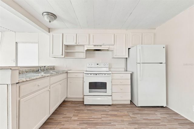 7205 COMMONS BOULEVARD, Port Richey, FL 34668