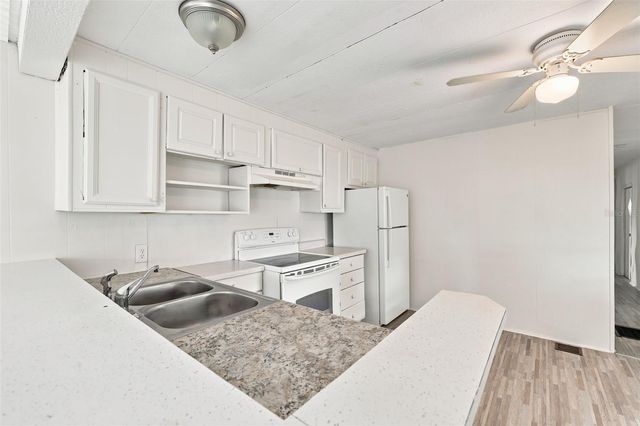7205 COMMONS BOULEVARD, Port Richey, FL 34668