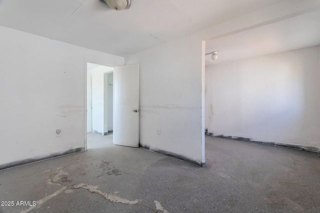 313 W JONES Avenue, Phoenix, AZ 85041