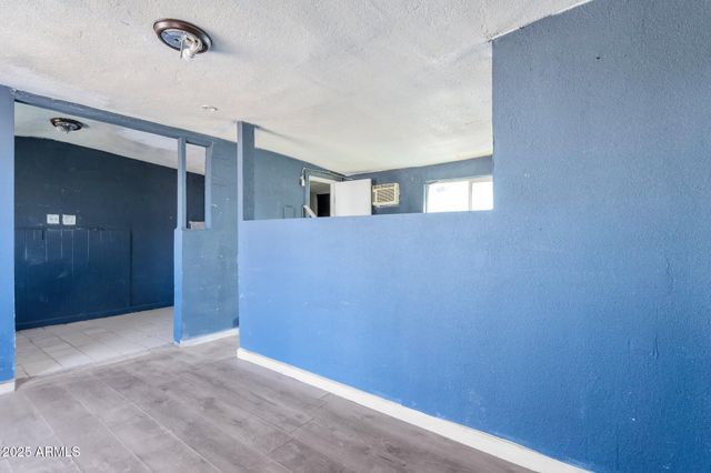 313 W JONES Avenue, Phoenix, AZ 85041