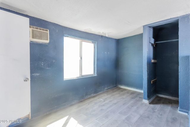 313 W JONES Avenue, Phoenix, AZ 85041