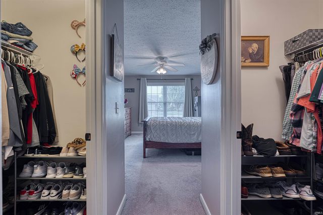 728 Strawberry Hill Road, Evansville, IN 47711