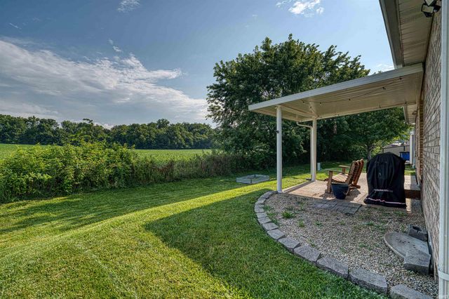 728 Strawberry Hill Road, Evansville, IN 47711