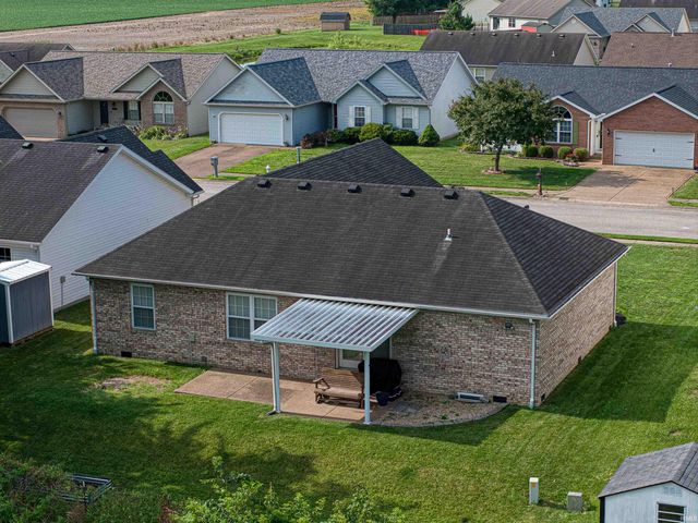 728 Strawberry Hill Road, Evansville, IN 47711