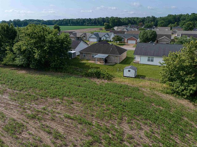728 Strawberry Hill Road, Evansville, IN 47711