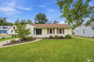 30660 West Road, New Boston, MI 48164
