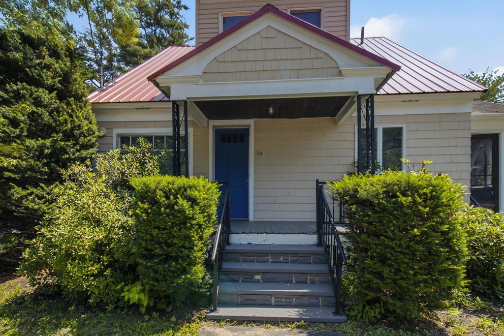 25 Roger Street, Lewiston, ME 04240 — photo 2