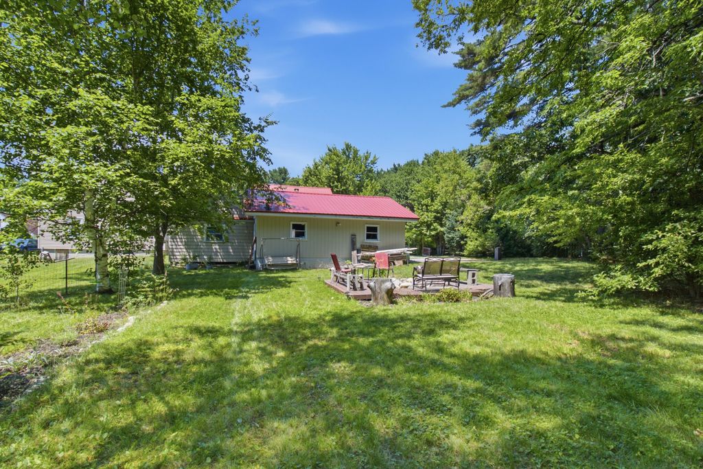 25 Roger Street, Lewiston, ME 04240 — photo 4