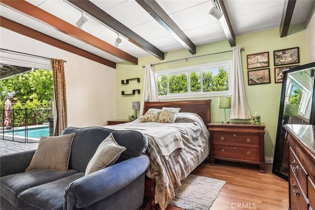 18937 Sylvan Street, Tarzana, CA 91335