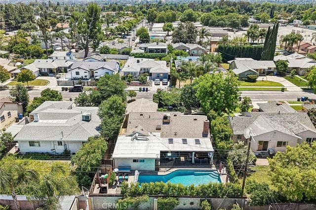 18937 Sylvan Street, Tarzana, CA 91335