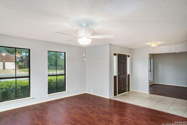 18030 Summer Knoll, San Antonio, TX 78258