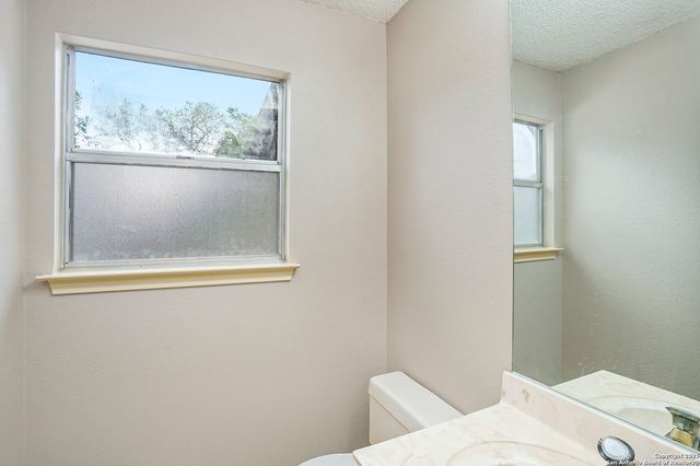 18030 Summer Knoll, San Antonio, TX 78258