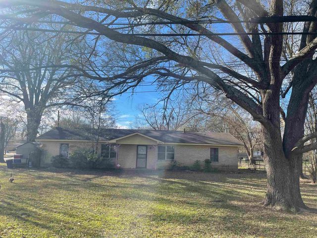 2300 Kaynell Dr, Henderson, TX 75654