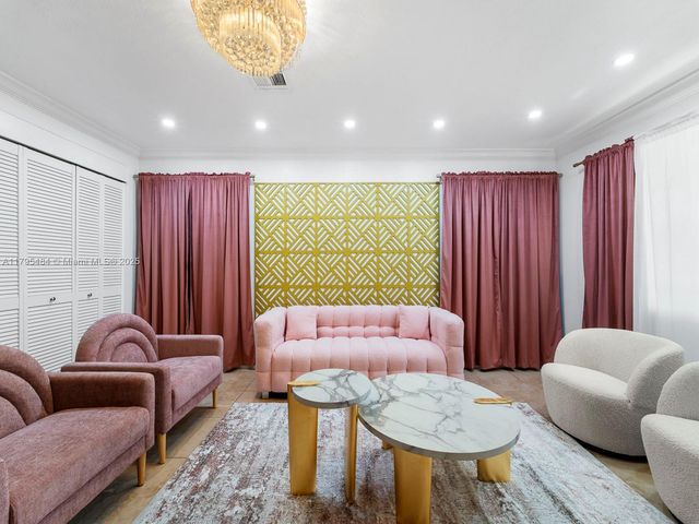 1761 NE 52nd St 1-2, Fort Lauderdale, FL 33334