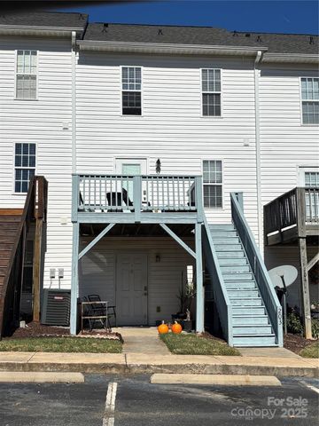 118 Steam Engine Drive 103, Mooresville, NC 28115