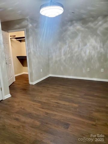 118 Steam Engine Drive 103, Mooresville, NC 28115