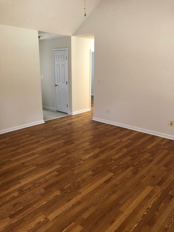 7106 Castile Dr, Smyrna, TN 37167