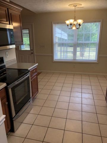 7106 Castile Dr, Smyrna, TN 37167