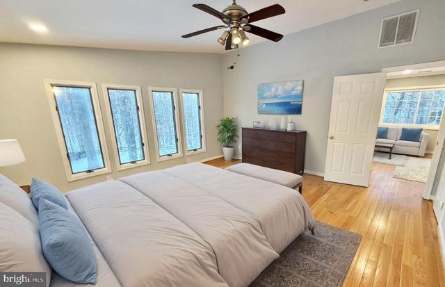 4962 SABRA LN, Annandale, VA 22003