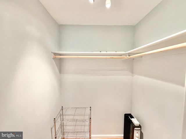 4962 SABRA LN, Annandale, VA 22003