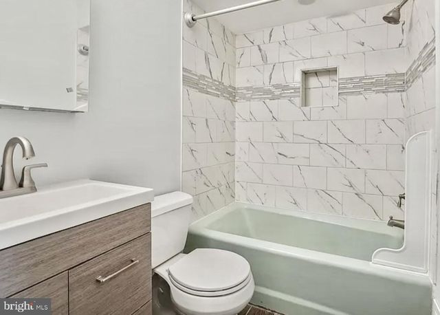 4962 SABRA LN, Annandale, VA 22003