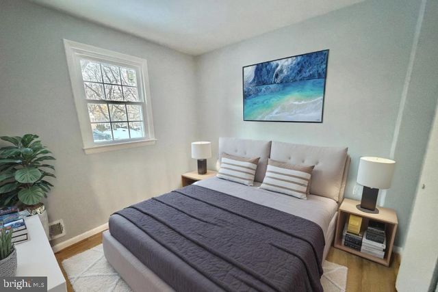 4962 SABRA LN, Annandale, VA 22003