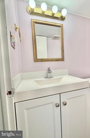 4962 SABRA LN, Annandale, VA 22003