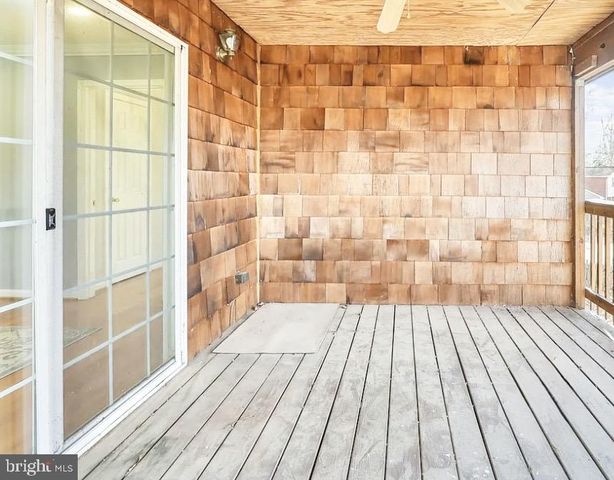 4962 SABRA LN, Annandale, VA 22003