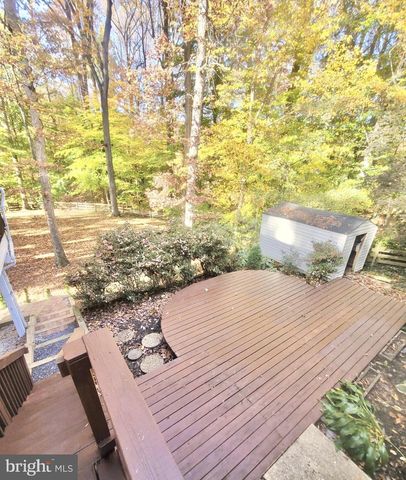 4962 SABRA LN, Annandale, VA 22003