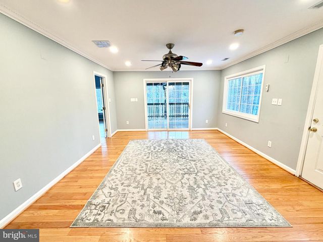 4962 SABRA LN, Annandale, VA 22003