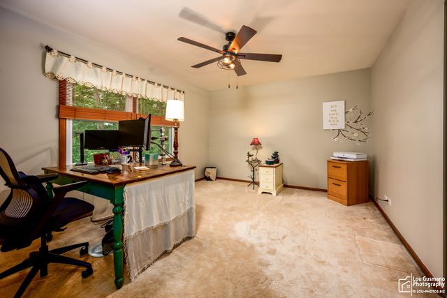1525 WEDGEFIELD Circle, Naperville, IL 60563