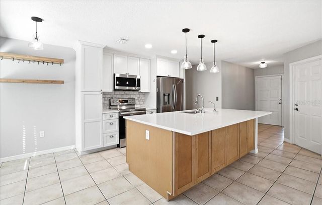 6808 FRIENDSHIP DRIVE, Sarasota, FL 34241