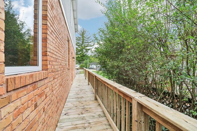 1039 S School Street, Lombard, IL 60148