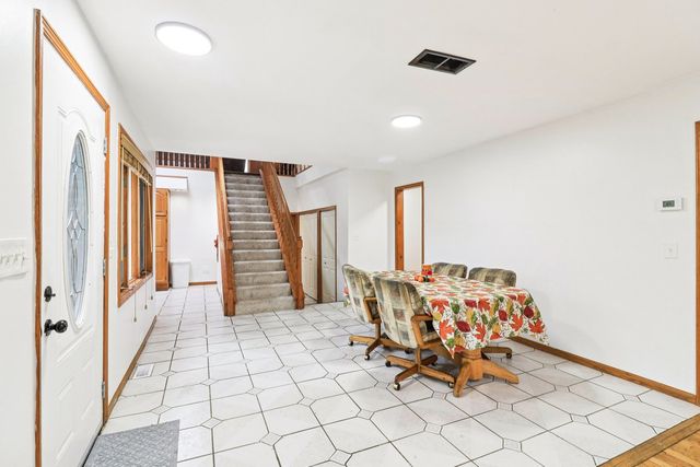 1039 S School Street, Lombard, IL 60148