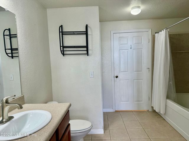 8550 TOUCHTON Road 225, Jacksonville, FL 32216