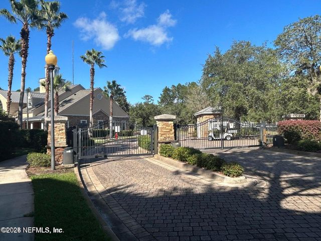 8550 TOUCHTON Road 225, Jacksonville, FL 32216