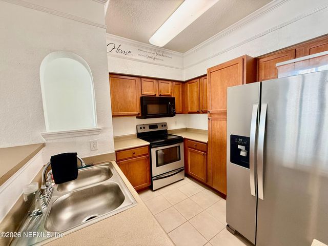 8550 TOUCHTON Road 225, Jacksonville, FL 32216