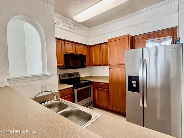 8550 TOUCHTON Road 225, Jacksonville, FL 32216